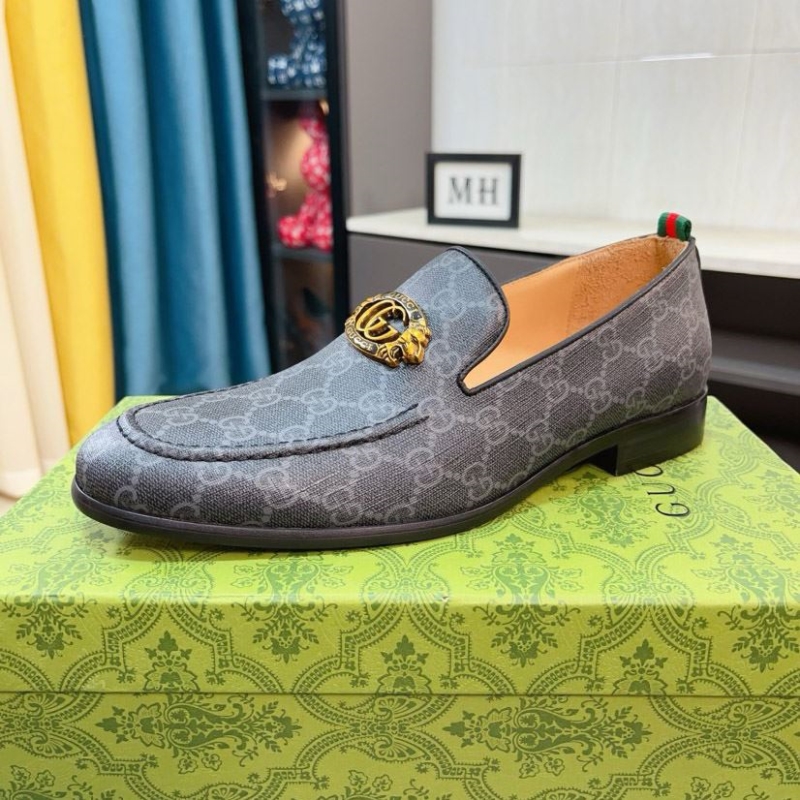 G*u*i leather shoes